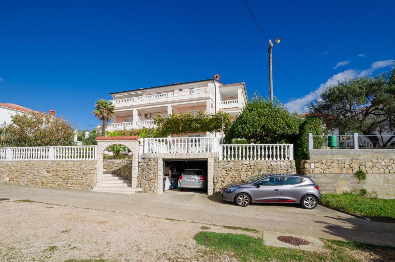 Apartments Marijana Banjol Exterior foto